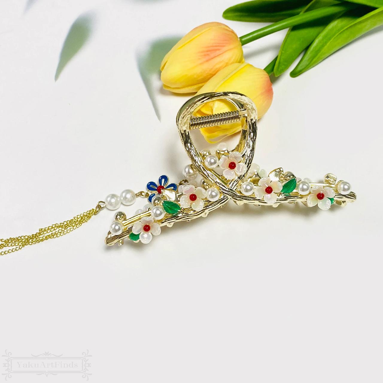 Floral Twisted Metal - Hair Claw