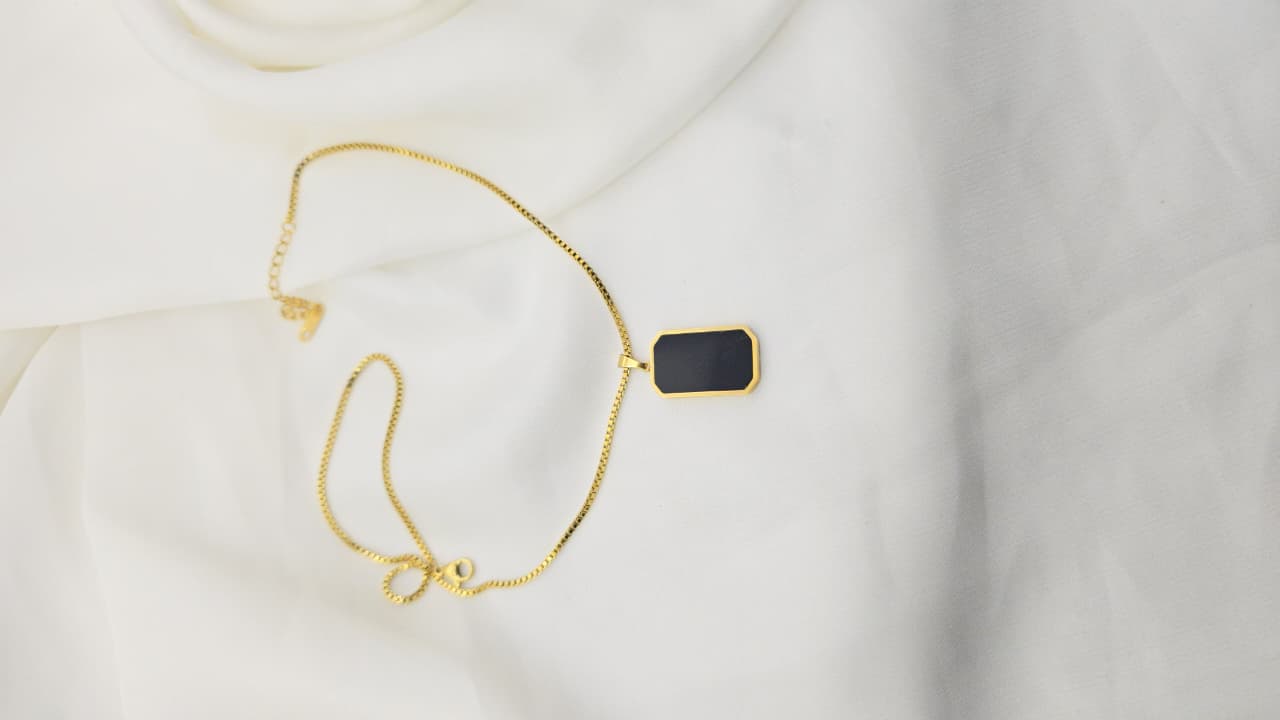 Cyra pendent - Necklace