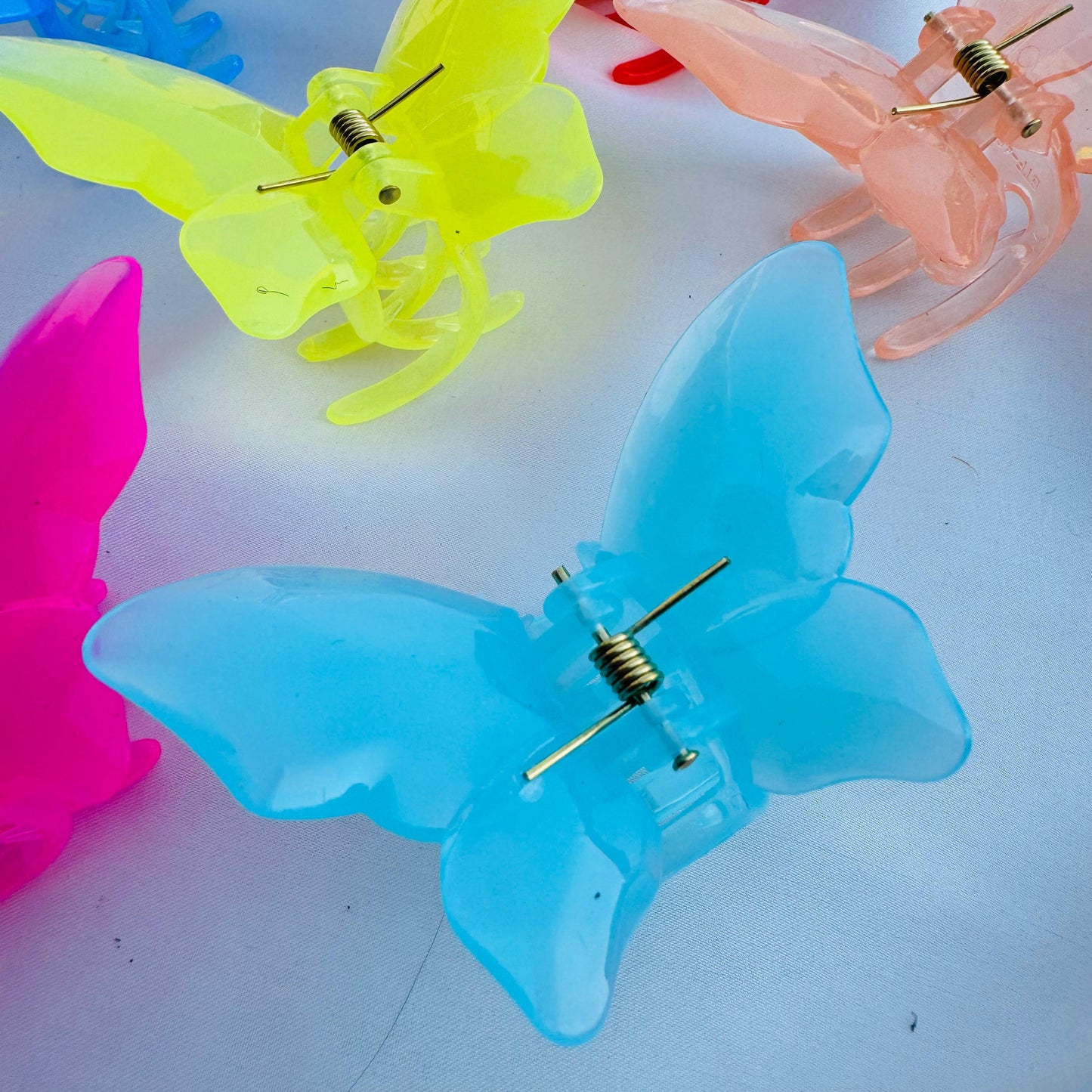 VIBRANT BUTTERFLY - CLAWS