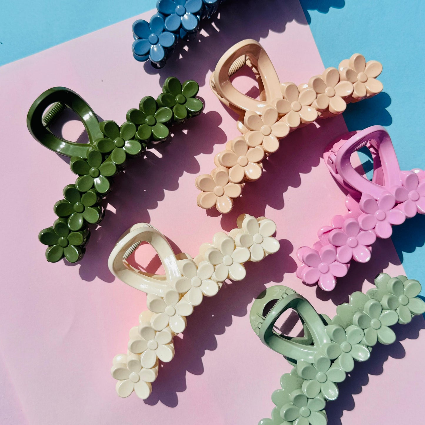 Shinny Floral Twisted - Hair Claw (Large)