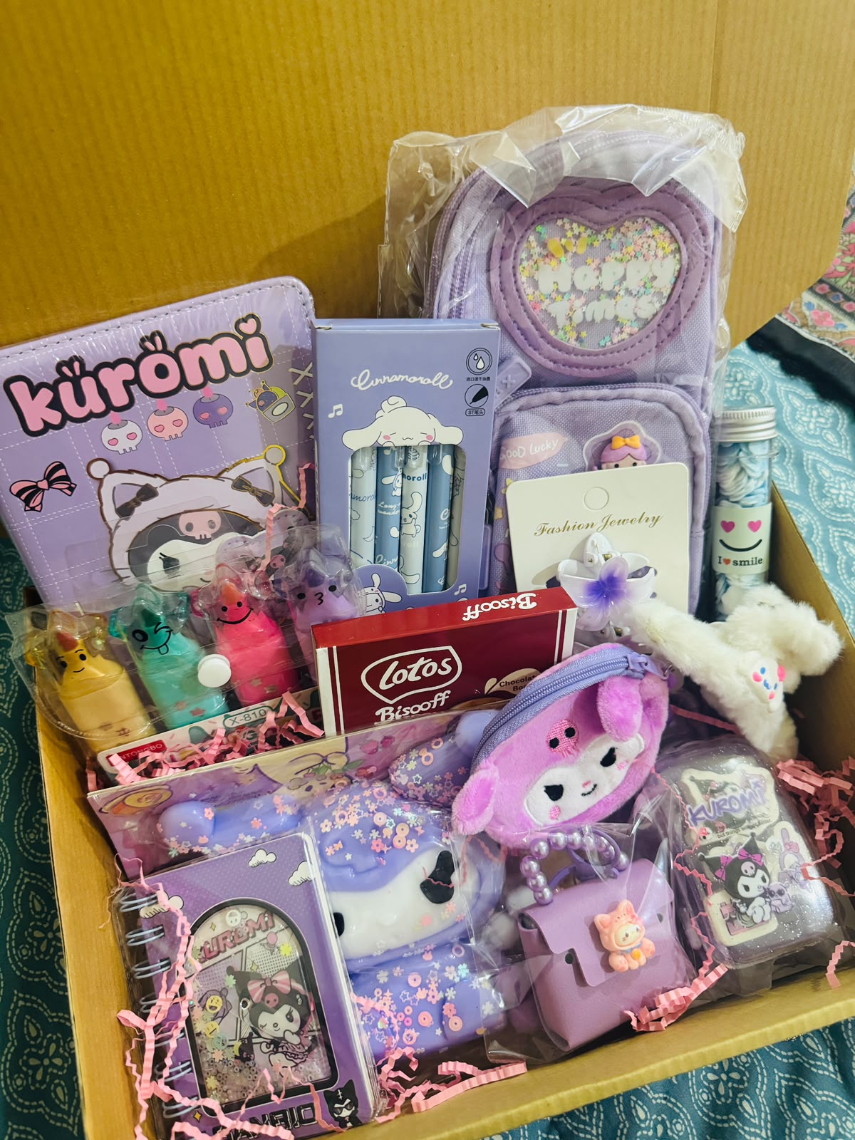 Momina Sundas - Complete Box