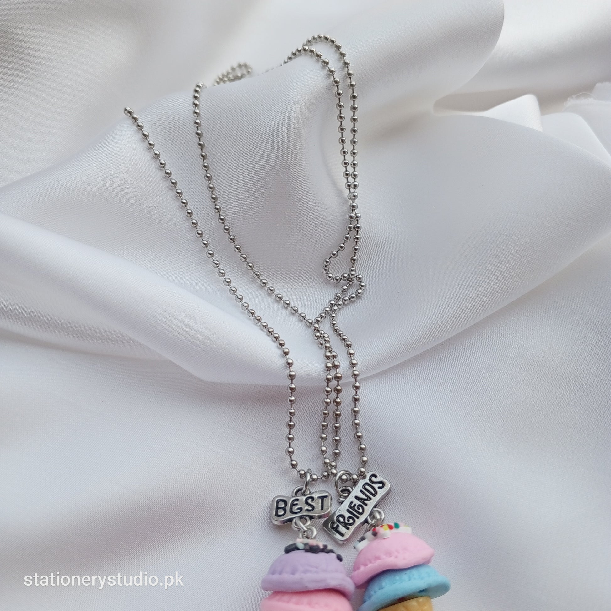 BEST FRIENDS - PENDENT NECKLACES - STATIONERYSTUDIO