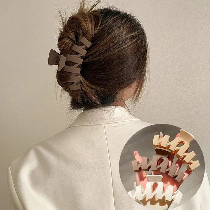 Basic Style 3 - Hair Claw