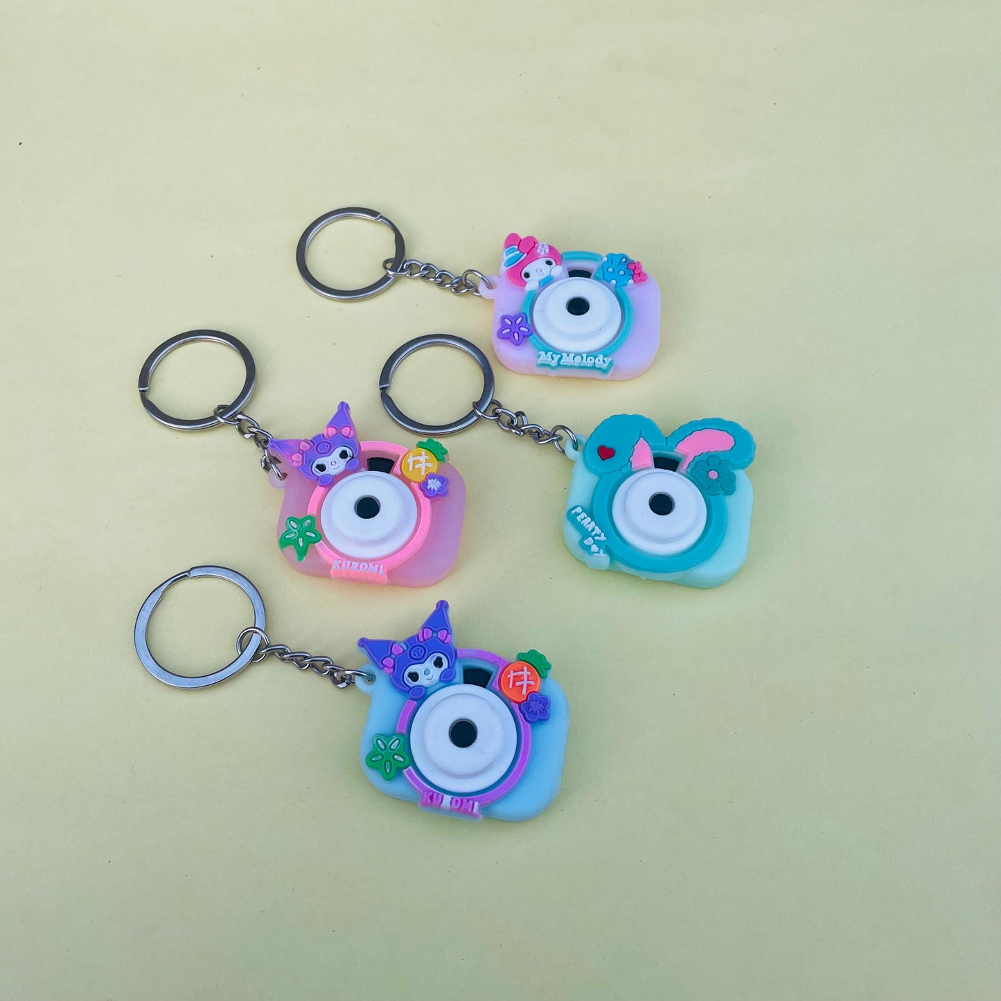 CUTE CAMERA - KEYRING - STATIONERYSTUDIO