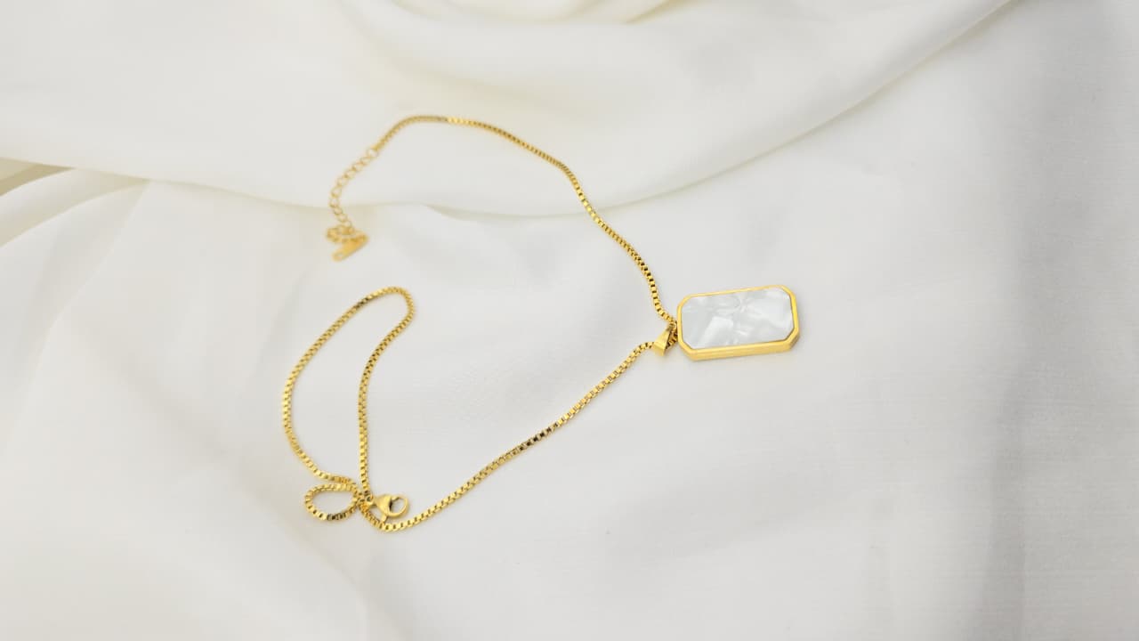 Cyra pendent - Necklace