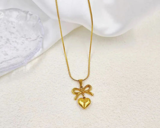 Bow heart Necklace