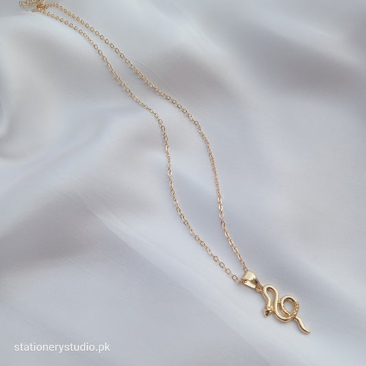 SNAKE PENDENT NECKLACE