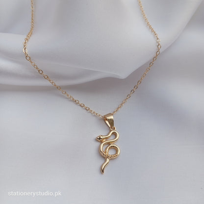 SNAKE PENDENT NECKLACE