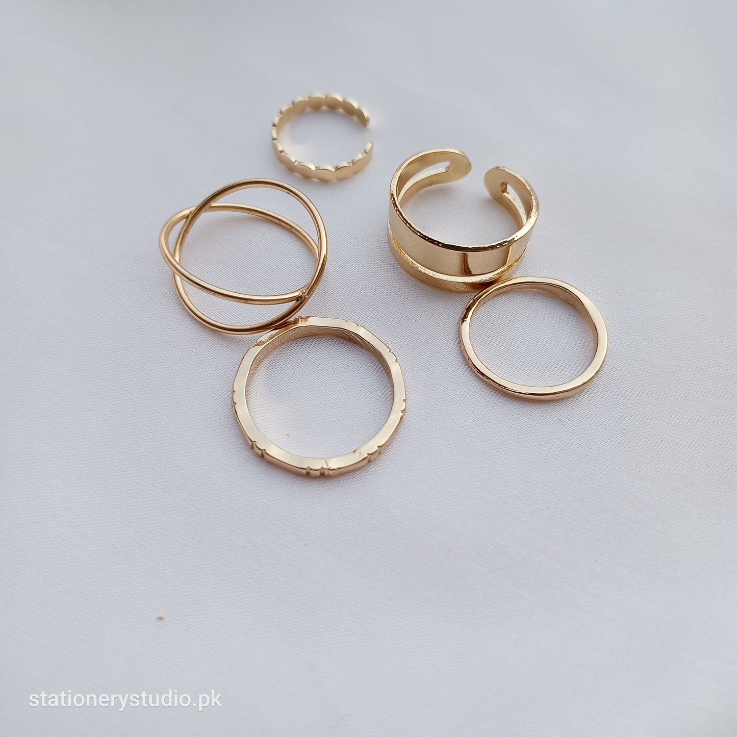 GOLD - RINGS SET OF 5 (STYLE 1)