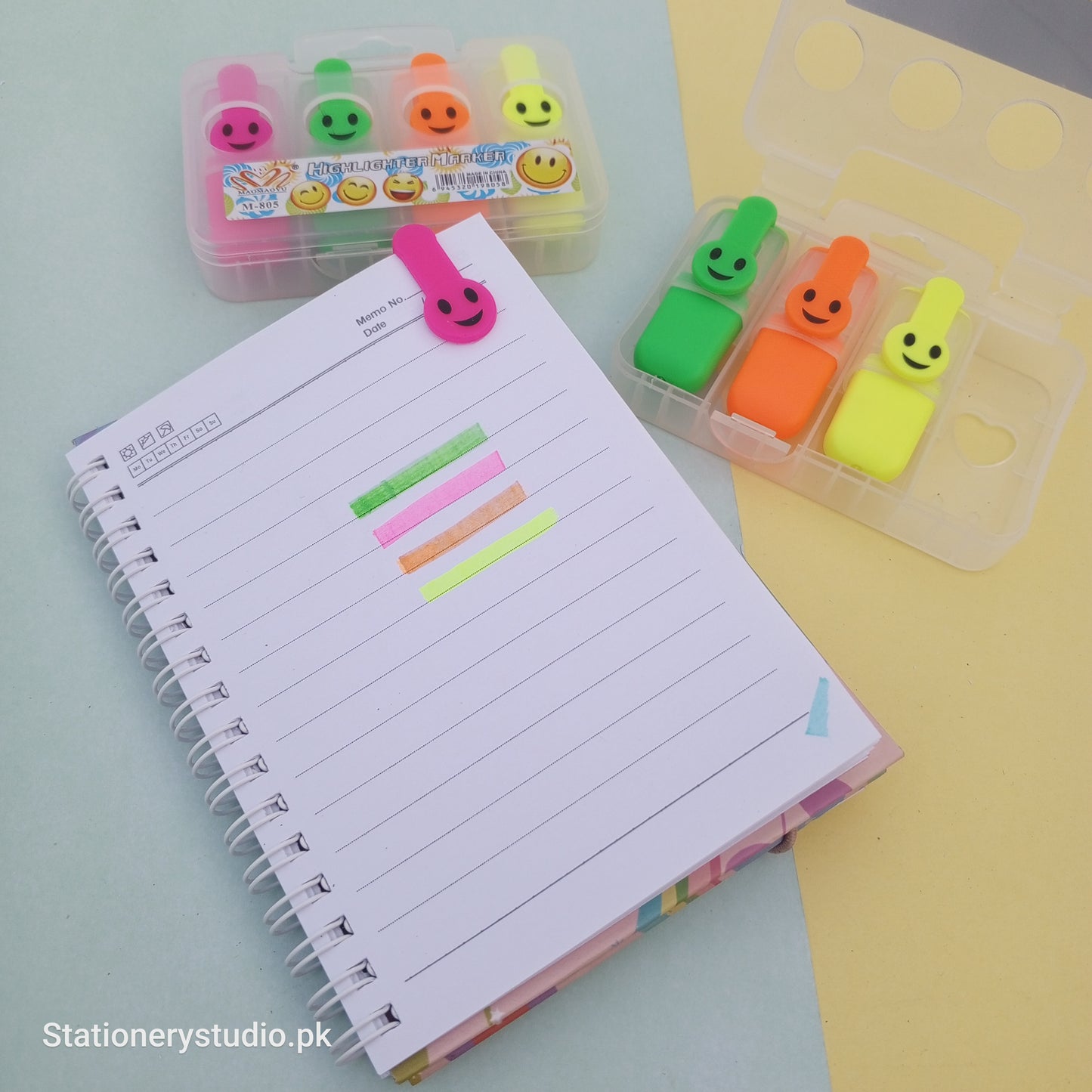 SMILEY HIGHLIGHTERS - SET OF 4