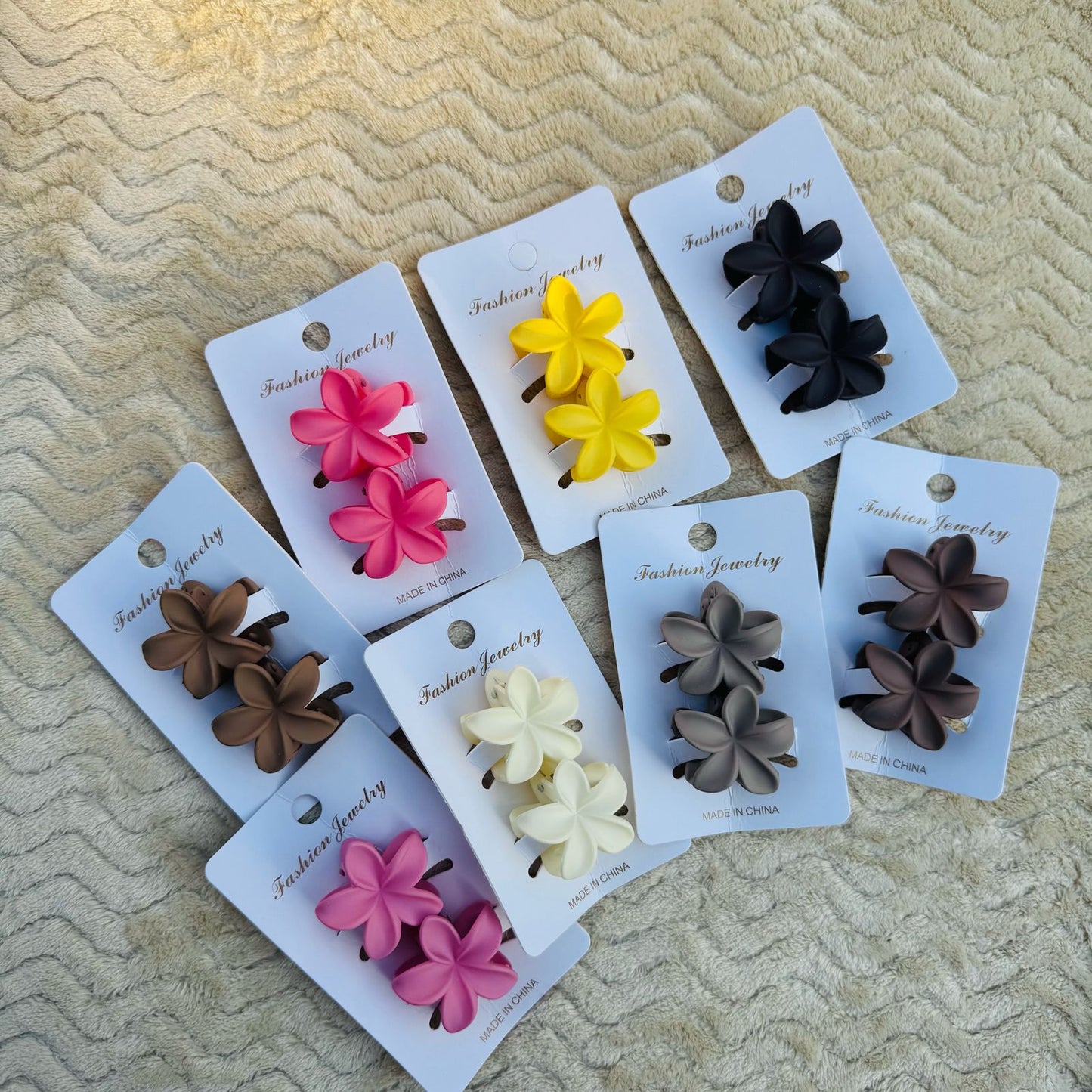 Lotus Matt Hair Claw - Set of 2