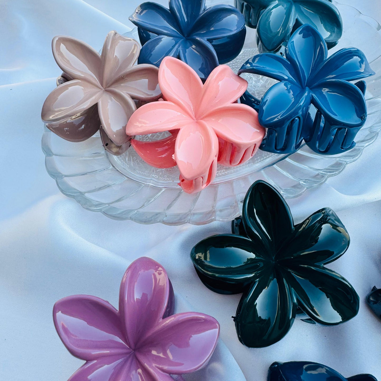 PINTERESTRY - FLOWER CLAWS - STATIONERYSTUDIO