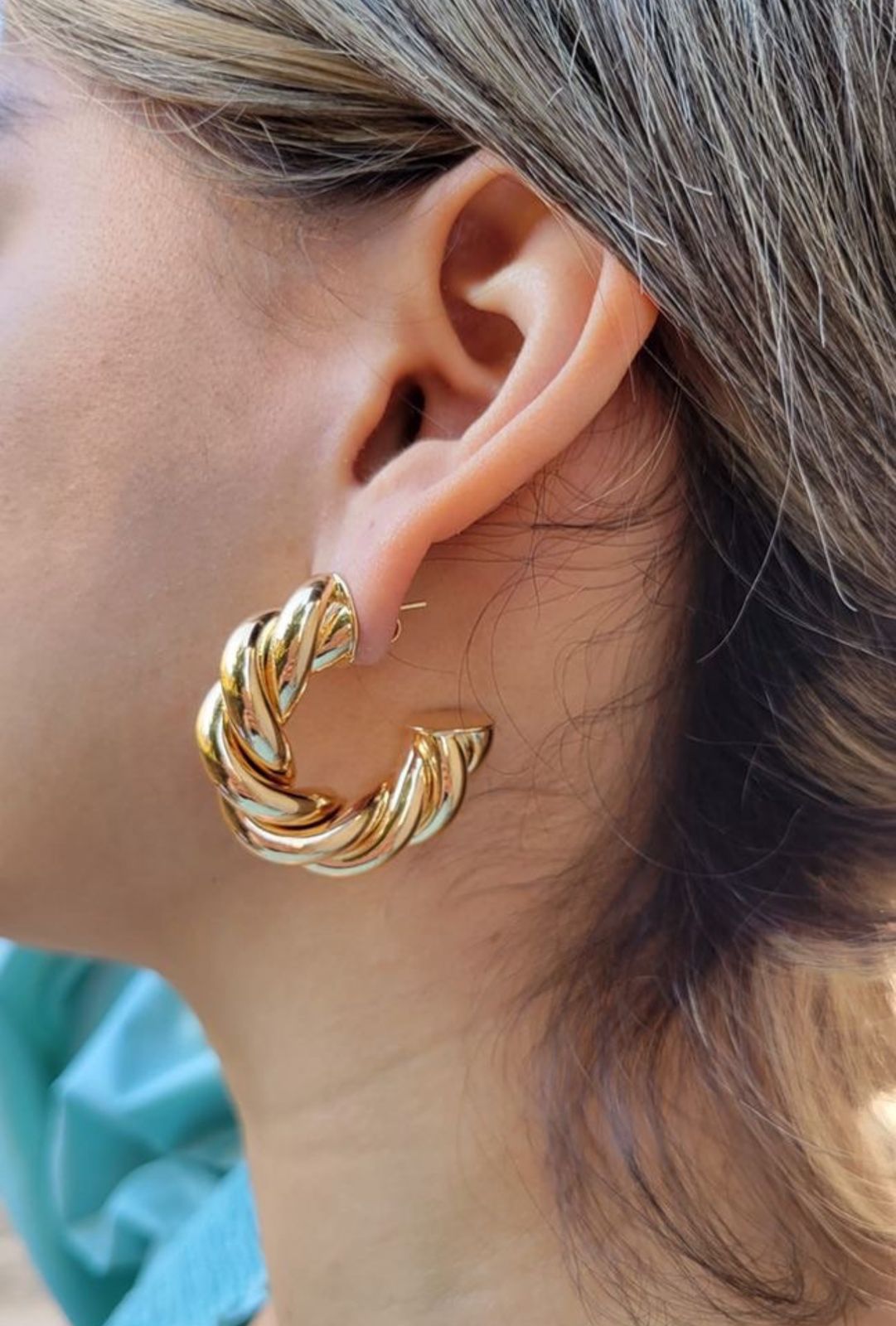 Twisted Hoop - Earrings