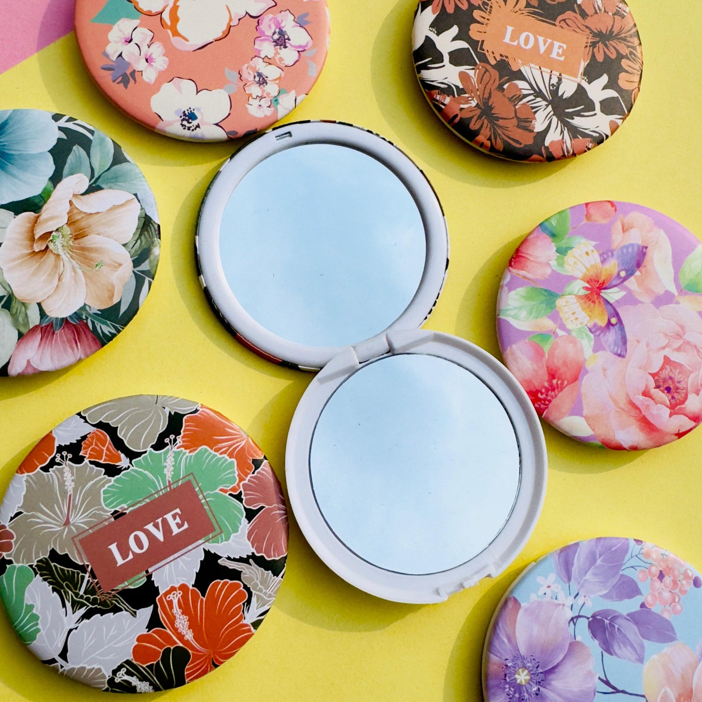 Retro Floral - Compact Mirror