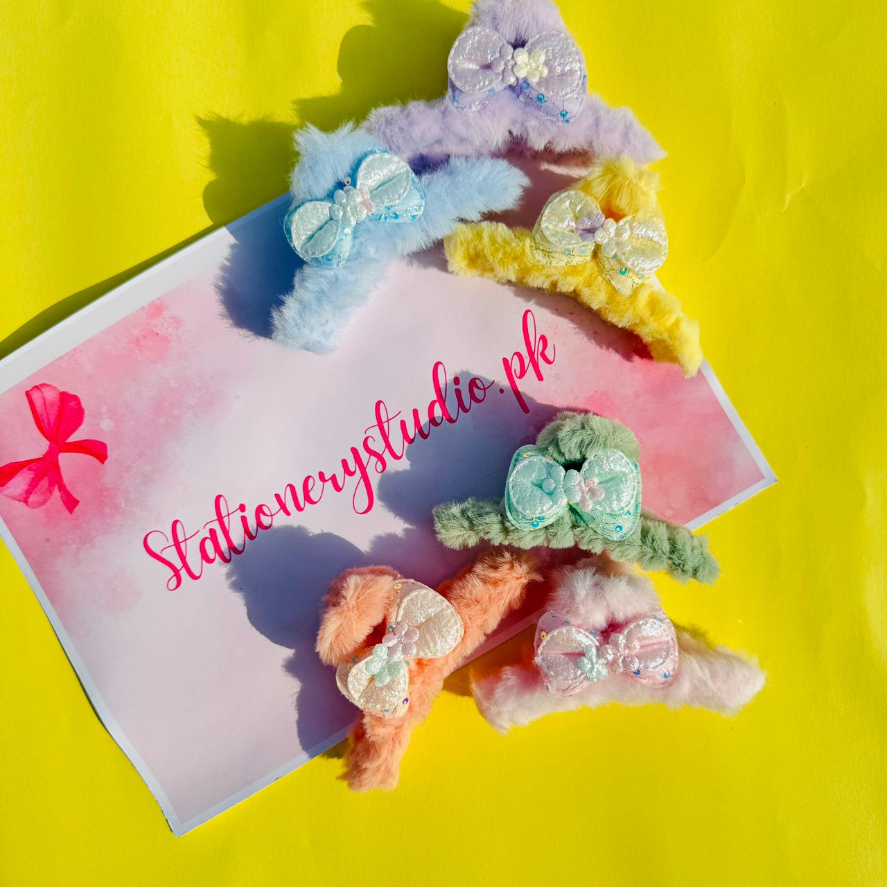 Bow Plush Twisted - Hair Claw