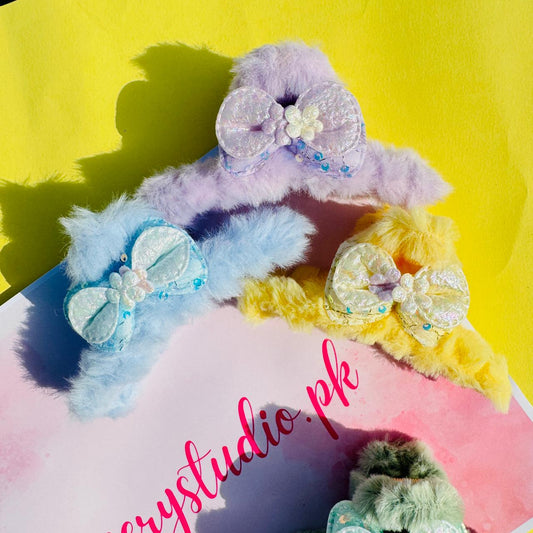 Bow Plush Twisted - Hair Claw