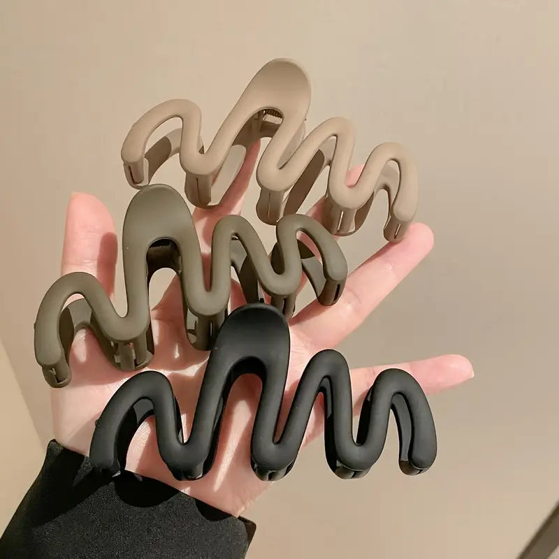 Wavy - Hair Claw