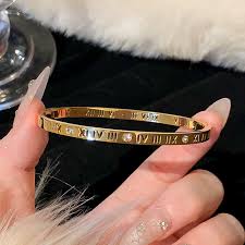 Roman with Stones - Handcuff